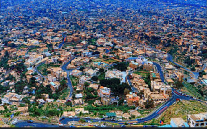  الحوثيون يُصعّدون قمع الحريات الإعلامية .. تهديد مباشر لـ "أجراس اليمن" عقب كشفها فضيحة فساد "حديقة الحوبان"