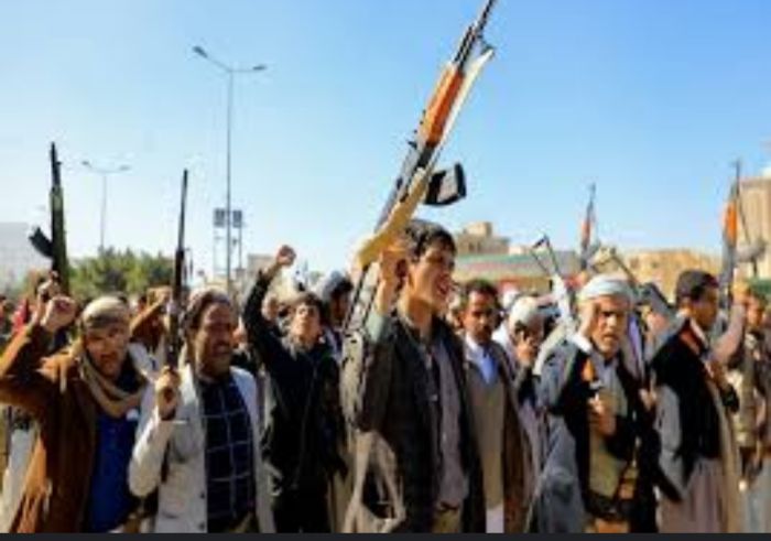  على وقع تنامي الرفض الشعبي والقبلي لها.. خلافات تعصف بمكونات عصابة الحوثي الإيرانية باليمن