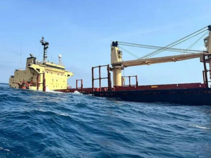  بريطانيا واليونان تحذران سفنهما من العبور عبر البحر الأحمر وخليج عدن