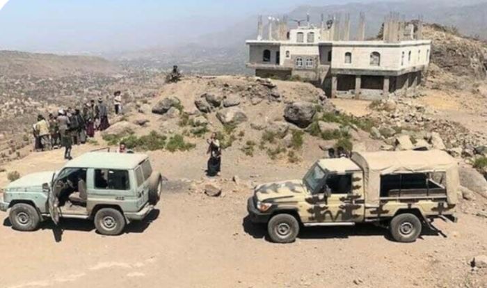  نافذون حوثيون يسطون على أراضٍ للأوقاف في إب