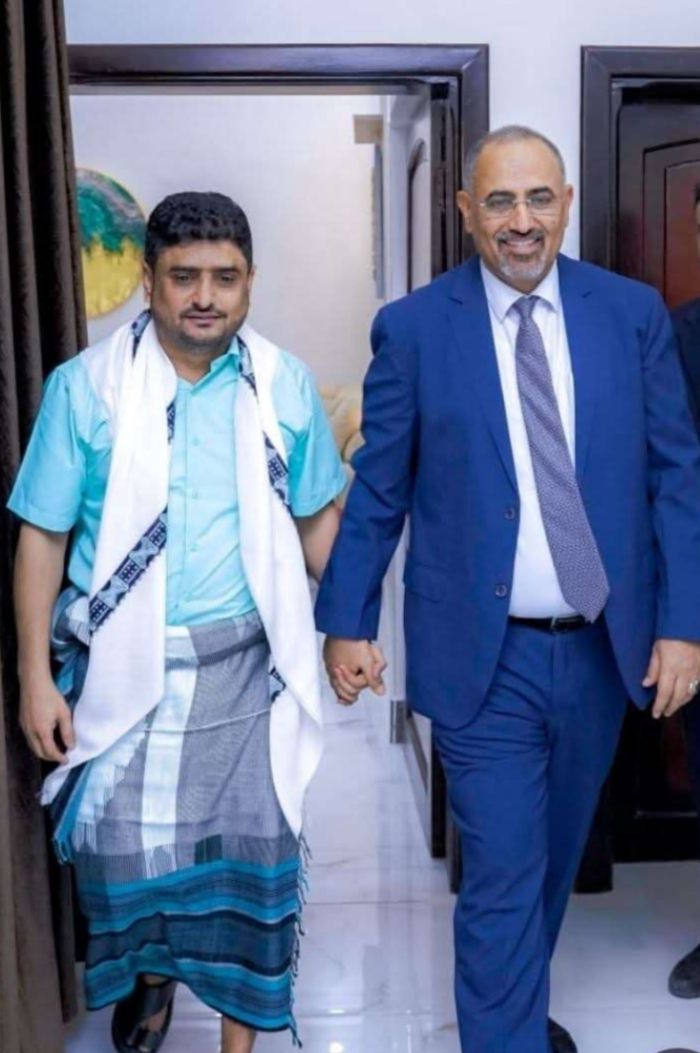  مدير أمن أبين يداهم نقطة جبايات بالخط الدولي ويودع أفرادها السجن