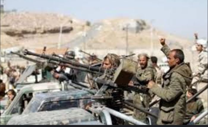  تستعد لتفجير الأوضاع في أربعة محاور .. عصابة الحوثي ترسل لواءً كاملًا إلى جبهات الساحل الغربي