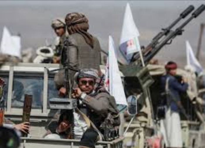  عصابة الحوثي تفرض التجنيد الإجباري على مشائخ ووجهاء إب
