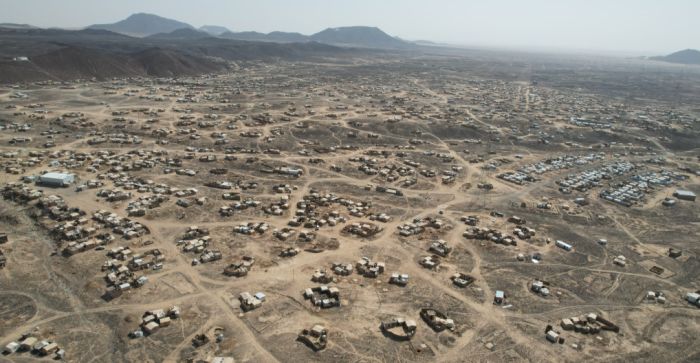 مخيّم السويداء في مأرب .. صورة مصغّرة لمعاناة 4.8 مليون نازح يمني  