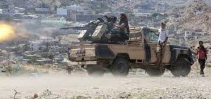  استشهاد جندي خلال اشتباكات مع مليشيا الحوثي في تعز