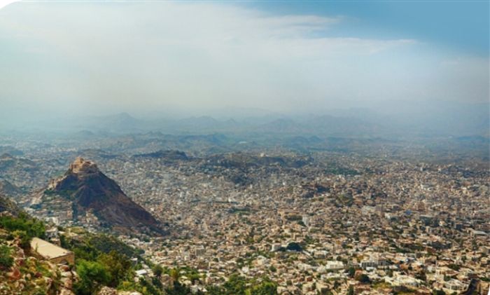  أكد أن الحادث نتيجة مقذوف حوثي .. محور تعز ينفي مزاعم عصابة الحوثي بشأن مقتل أطفال العرسوم