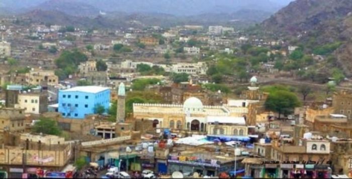  قناص حوثي يصطاد فتاة في الضالع