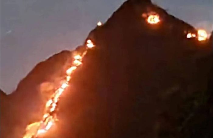  حرائق هائلة في ملحان المحويت