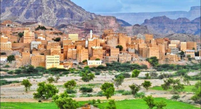  مواطن يمني يتبرع بتكاليف زفاف ابنته لصالح أهالي غزة