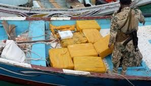  ضبط شحنة مخدرات بحوزة شخصين قرب ساحل باب المندب