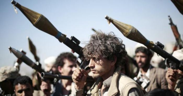  تضاربت الأنباء حول أسبابها.. اتساع خلافات الحوثيين لتصل إلى عائلة زعيم العصابة.. الكيان الإيراني يتداعى