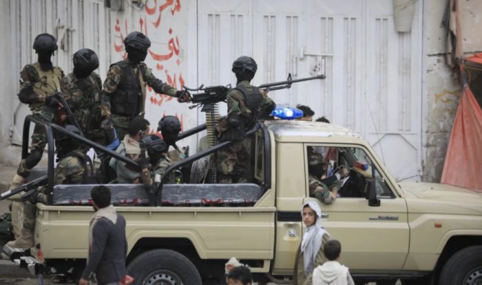  مخابرات الحوثيين تختطف طالبًا جامعيًا في إب