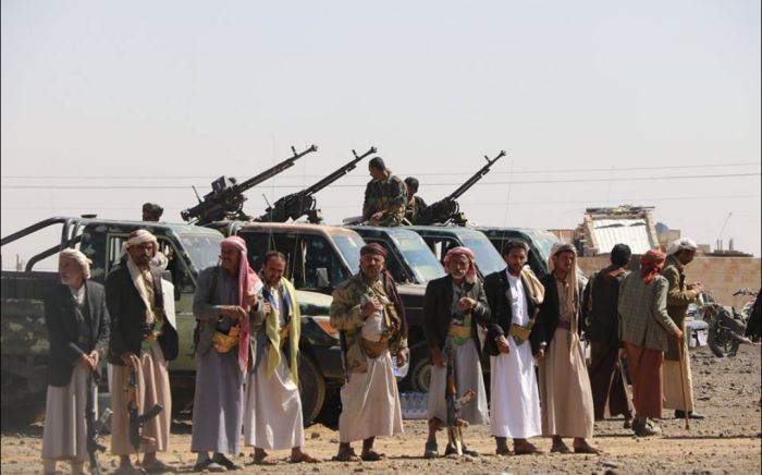  قبائل أرحب: الحوثي يسعى لتلفيق تهم على مختطفة لإجبارها على التنازل عن دم والدها بالإكراه