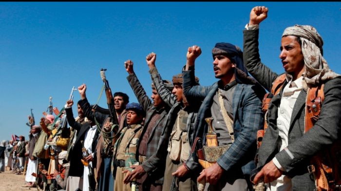  خلافات حوثية على أملاك الأوقاف تفضح فساد عصابة إيران