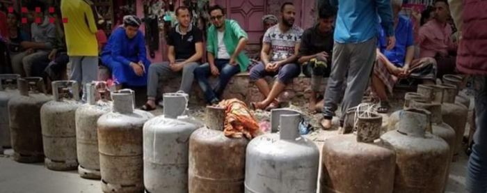  مسؤول نقابي بتعز يكشف اختفاء أكثر من 5000 أسطوانة غاز جديدة مخصصة بدلاً عن التالفة