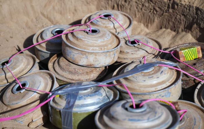  تفكيك أكثر من 1.5 مليون لغم زرعتها مليشيا الحوثي الإرهابية