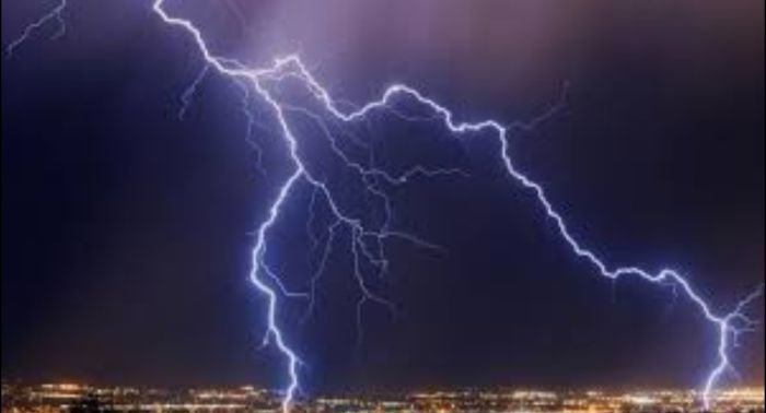  صواعق رعدية تقتل 3 أطفال في تعز