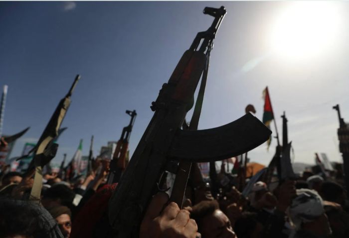  شبكة حقوقية: عصابة الحوثي تحاول قمع المجتمع المدني في تعز