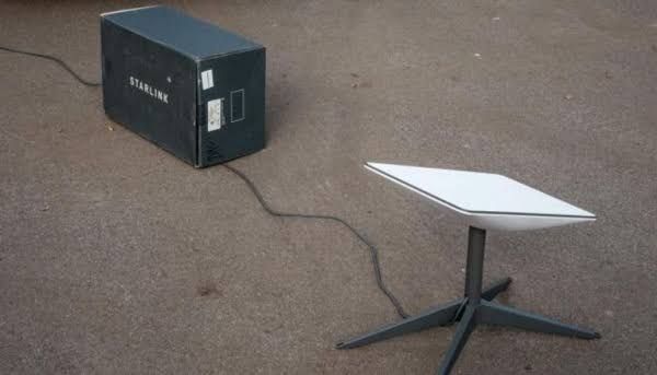 الحوثيون يعلنون ضبط أجهزة "ستارلينك" ويواصلون تقييد خدمات الإنترنت في ذمار