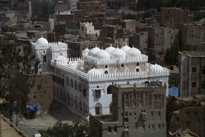  مليشيات الحوثي تجبر أئمة المساجد بمختلف المذاهب على حضور تدشين المولد النبوي في جامع البيضاء الكبير  