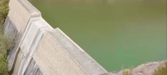  سد العدوف يهدد سكان ذبحان بالغرق