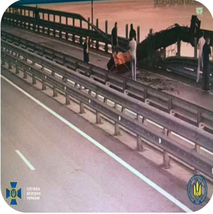 روسيا: إحباط مخطط أوكراني لتفجير جسر القرم