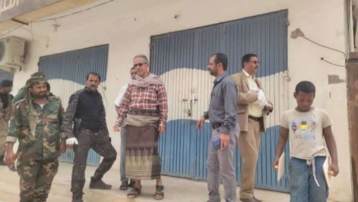  إغلاق وكالة أدوية وخمس صيدليات في شبوة