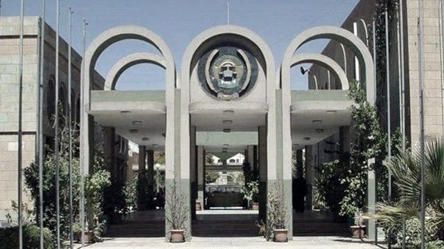 مليشيا الحوثي تواصل انتهاكاتها بحق المرأة اليمنية بقرار يمنع التحاقها بالمعهد العالي للقضاء