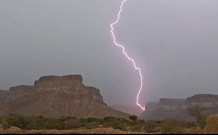  وفاة طفلين بصواعق رعدية في ريمة