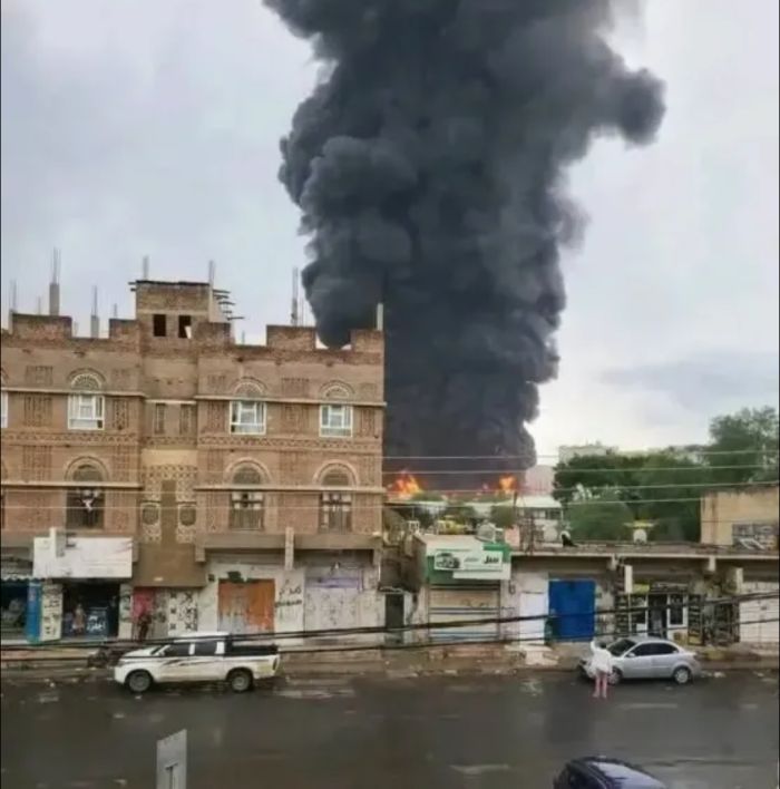  عصابة الحوثي تنشر أسماء 12 من قياداتها القتلى وتتكتم عن القادة العسكريين في الهجوم الإسرائيلي