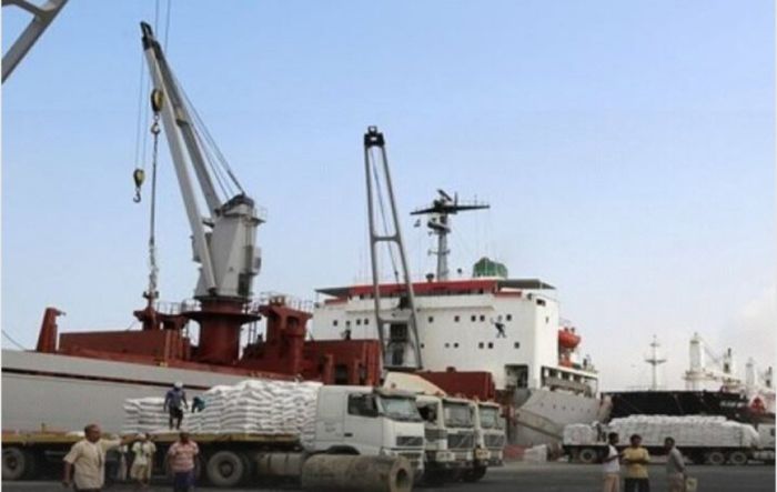 منصة بريطانية تكشف عن عمليات حوثية لتهريب النفط الإيراني إلى رأس عيسى 