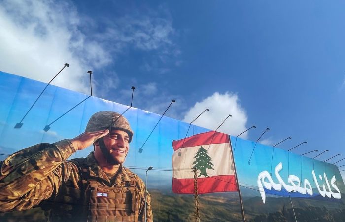 "القوات اللبنانية تحضّ حزب الله على تسليم سلاحه للدولة: حربكم مع إسرائيل خاسرة... ومع الداخل ستكون مدمّرة"