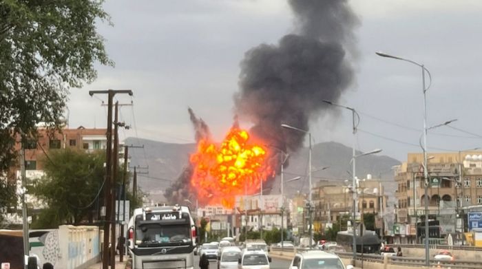  مليشيا الحوثي تهدد بملاحقة ناشري صور ومقاطع الغارات الإسرائيلية