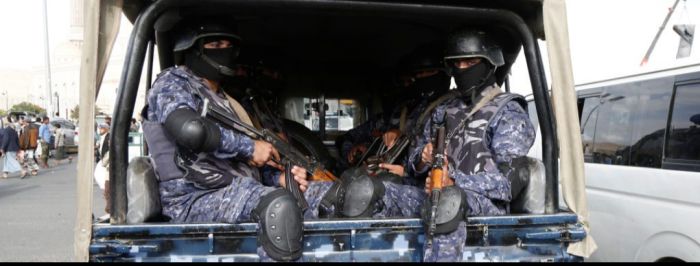  عصابة الحوثي تعتقل موظفين بارزين في رئاسة الوزراء بتهمة "التخابر"