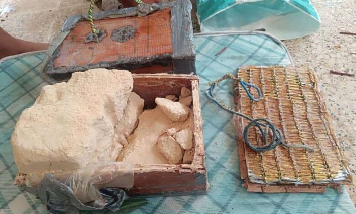 القوات المسلحة تحبط محاولة إرهابية بتفكيك عبوات ناسفة في وادي عومران بأبين