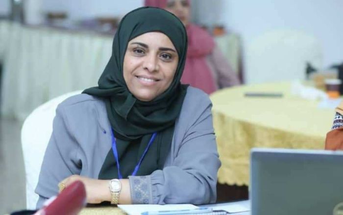 مقتل المديرة التنفيذية لصندوق النظافة والتحسين بتعز على يد مسلحين مجهولين