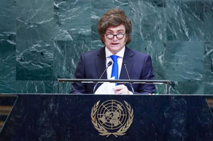 الرئيس الأرجنتيني يشيد بترمب لإنقاذه العالم من «كارثة»