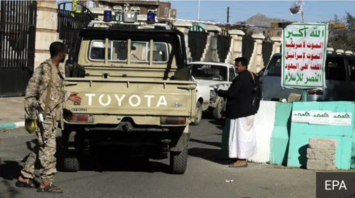 طالت النساء والفتيات.. انتهاكات حوثية واسعة لمنع الاحتفال بثورة 26 سبتمبر .. تكريس الاحتلال الايراني