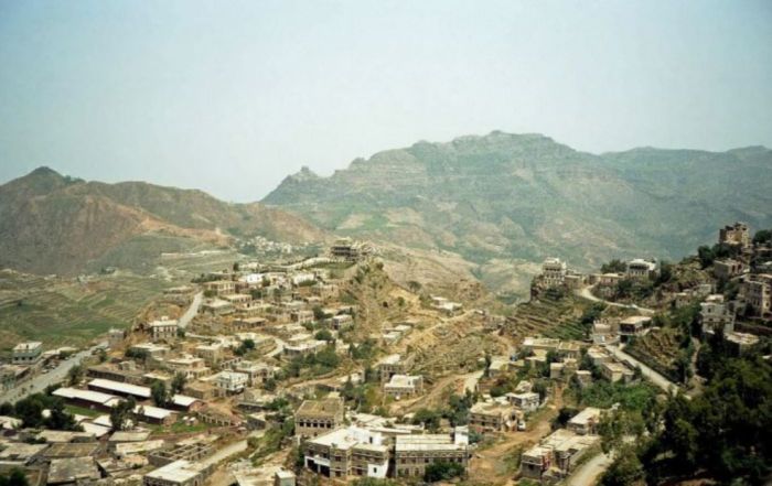  مصرع قيادي حوثي واثنين آخرين بانفجار قنبلة في حجة