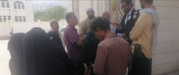  معلمو حضرموت يلجأون للقضاء لصرف رواتبهم