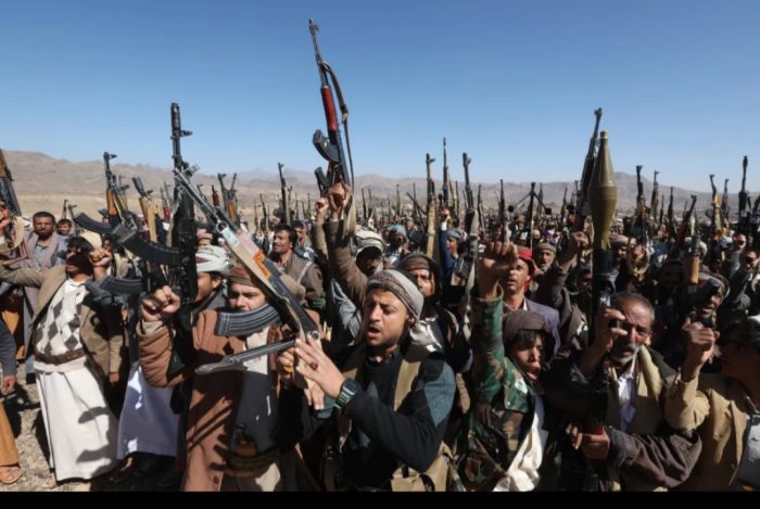  لتعويض المتاجرة بدماء أبناء غزة.. عصابة الحوثي تستعد لتفجير حروب داخلية