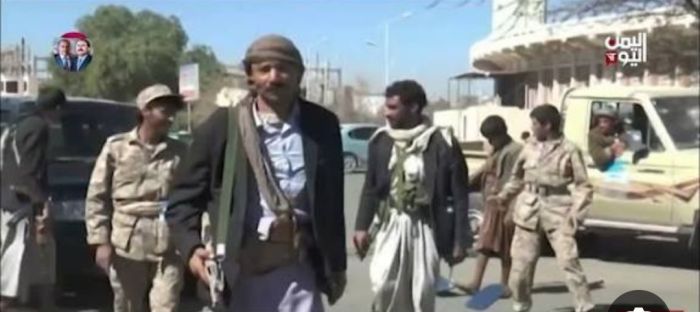  صنعاء .. عصابة الحوثي تقتحم مسجد السنة بسعوان وتفرض خطيبًا بالقوة