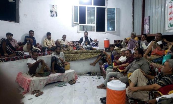 أهالي ضحايا قصف رأس عيسى يشكون تجاهل الحوثيين لمعاناتهم وغياب أي دعم