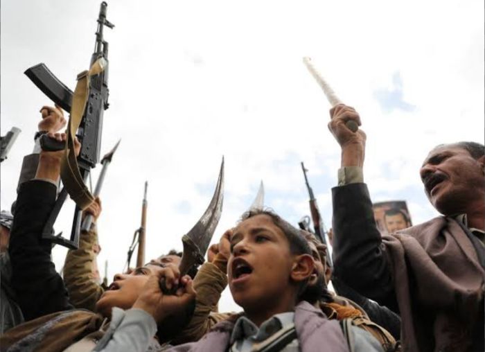  تصدعات متسارعة وانشقاقات جديدة تنبئ ببداية تفكك منظومة عصابة الحوثي