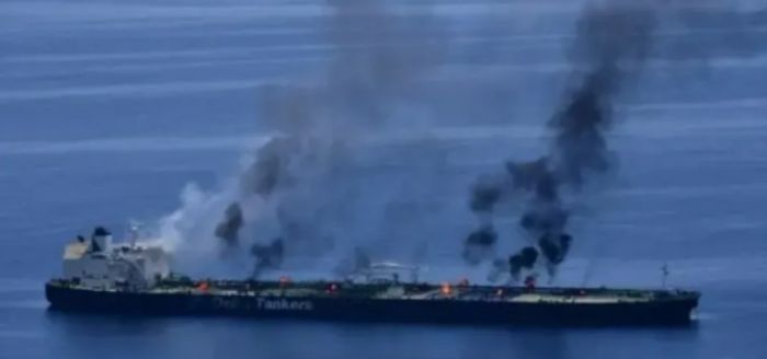 استهداف ناقلة نفط كاميرونية قبالة سواحل محافظة أبين اليمنية