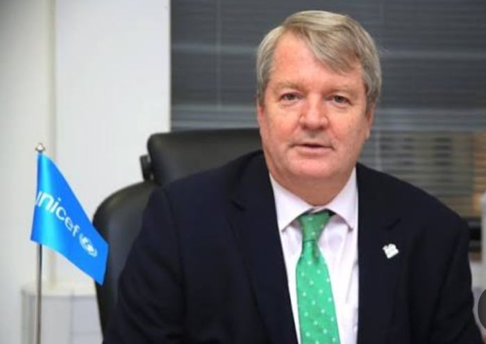  الحوثيون يختطفون ممثل منظمة اليونيسف في اليمن رغم ما قدمته من خدمات للعصابة أبرزها طباعة المناهج المحرّفة