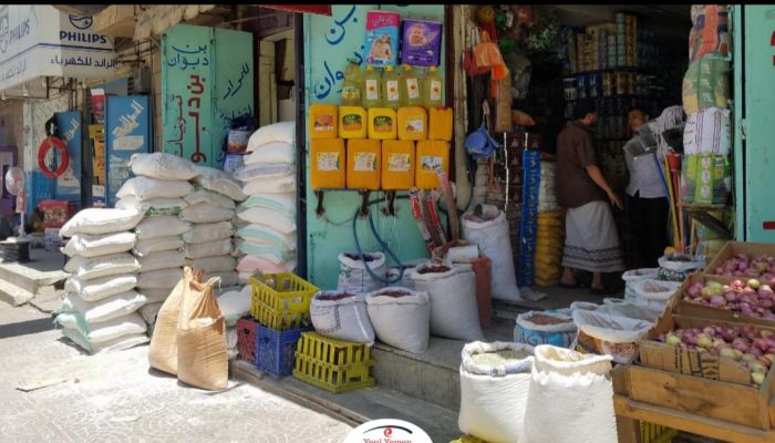  “جرعة غير معلنة” .. ارتفاع مفاجئ في الأسعار في ظل غياب الرقابة في تعز