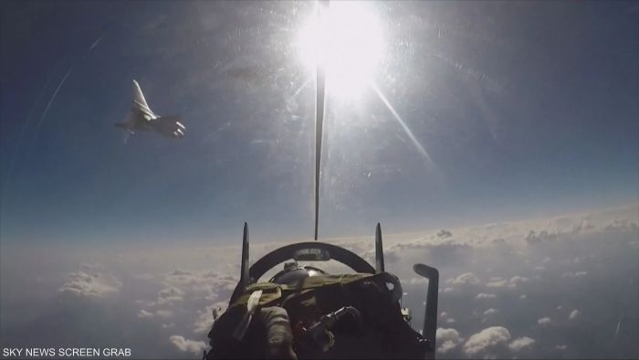 الصين تختبر قدرات الرصد فوق البحر الأحمر بعبور سرب من مقاتلاتها المتطورة