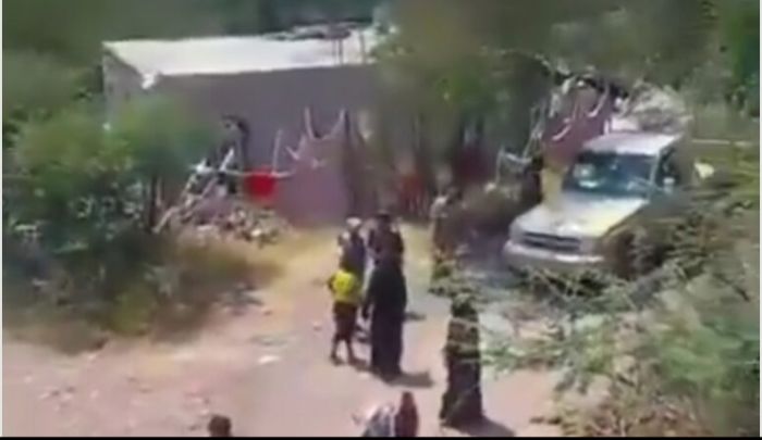  إب .. أهالي ذي السفال يرفضون مشروع كسارة لمستثمر حوثي