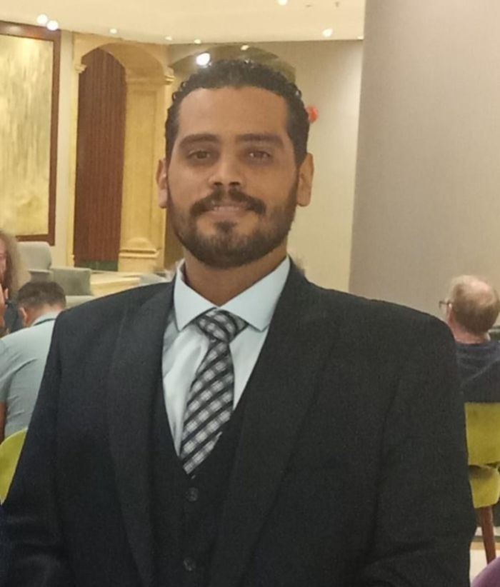 عمرو زاهر العارضة